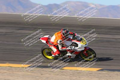 media/Dec-15-2023-Apex Assassins (Fri) [[91f19fb1c7]]/Racer 2/Session 2 (Bowl Exit)/